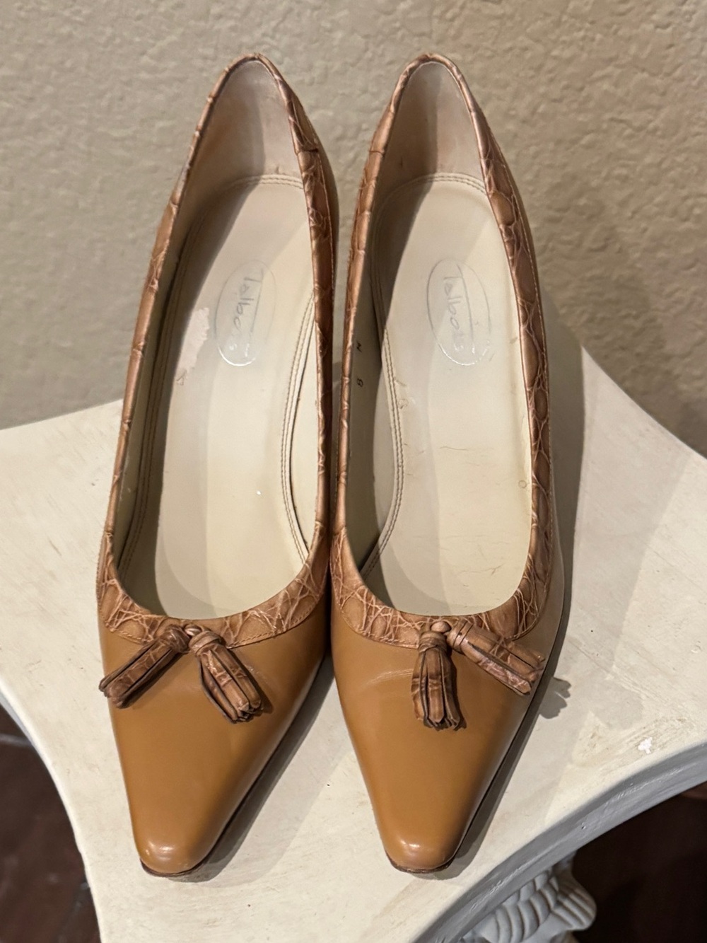 Talbots Women’s Camel Leather Pointed-Toe Pumps With Embossed Animal Skin Trim